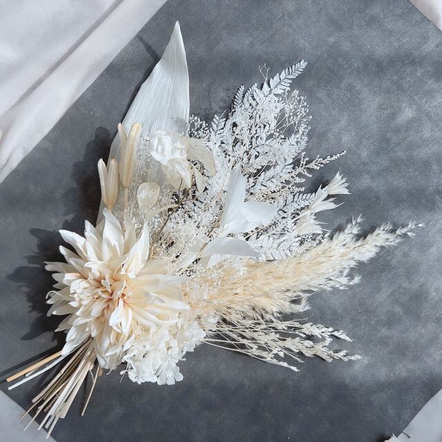 受注制作⁂white bouquet Dahlia &紫陽花