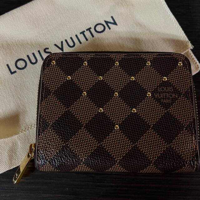 LOUIS VUITTON(ルイヴィトン)のダミエ　ジッピー　コインパース　スタッズ付き レディースのファッション小物(コインケース)の商品写真