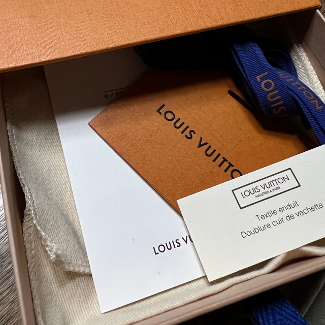 LOUIS VUITTON(ルイヴィトン)のダミエ　ジッピー　コインパース　スタッズ付き レディースのファッション小物(コインケース)の商品写真