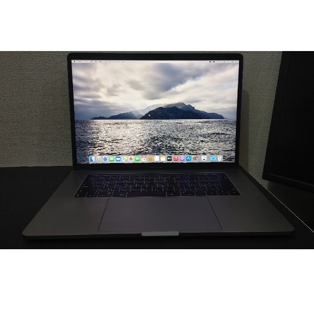 Mac (Apple) - macbook pro 2018 15インチ　i7/32gb/vega16