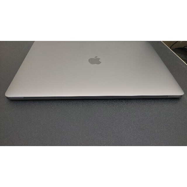 macbook pro 2018 15インチ　i7/32gb/vega16