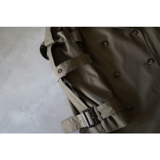 sacai(サカイ)のUN3D. アンスリード 20AW ベルテッドショートトレンチコート レディースのジャケット/アウター(トレンチコート)の商品写真