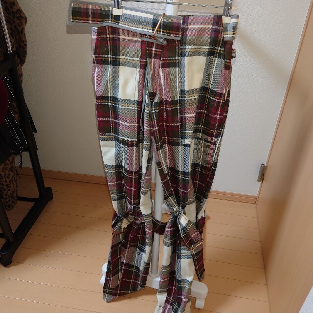 Vivienne Westwood - emさま専用 ボンテージパンツの通販 by shop ...