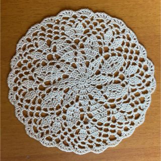 ハンドメイド　ドイリー④(インテリア雑貨)