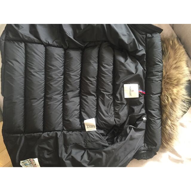 MONCLER(モンクレール)のモンクレール クルーニー moncler cluny ファー ダウンジャケット メンズのジャケット/アウター(ダウンジャケット)の商品写真