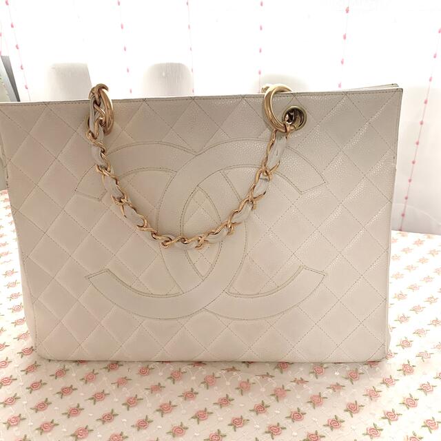 CHANEL(シャネル)のシャネルトートバッグ レディースのバッグ(トートバッグ)の商品写真