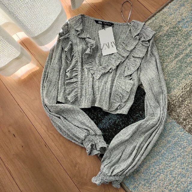 ZARA(ザラ)のミーヤさん専用 レディースのトップス(シャツ/ブラウス(長袖/七分))の商品写真