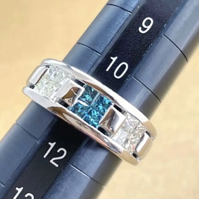 雪様専用　プラチナ　ブルー　ダイヤモンド　リング レディースのアクセサリー(リング(指輪))の商品写真