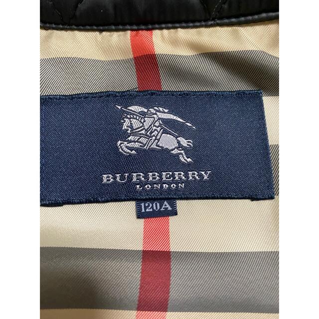 BURBERRY(バーバリー)のバーバリーロンドン☆キルティングコート　サイズ120 キッズ/ベビー/マタニティのキッズ服女の子用(90cm~)(コート)の商品写真