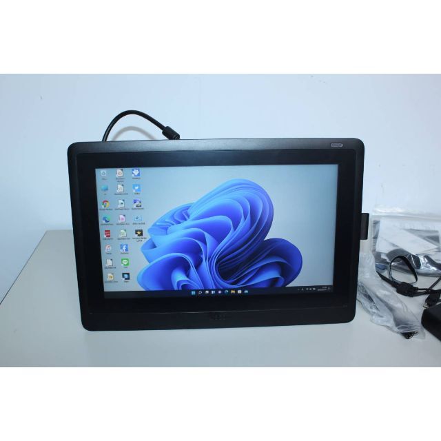 Wacomワコム 15.6型ペンタブレット Cintiq 16 DTK-1660 スーパーセール