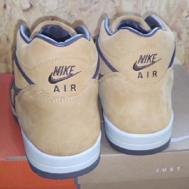 NIKE(ナイキ)のNIKE AIR ALPHA FORCE Ⅱ PREMIUM　us9.5 メンズの靴/シューズ(スニーカー)の商品写真