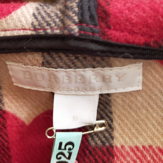 BURBERRY(バーバリー)のBURBERRY　ハート柄ポンチョ キッズ/ベビー/マタニティのキッズ服男の子用(90cm~)(ジャケット/上着)の商品写真