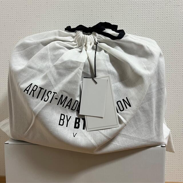 防弾少年団(BTS)(ボウダンショウネンダン)の[V] MUTE BOSTON BAG BTS テテ ボストンバック レディースのバッグ(ボストンバッグ)の商品写真