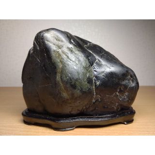 神居古潭石 3kg 黒石 碧玉 錦石 鑑賞石 自然石 原石 水石 原石 盆石