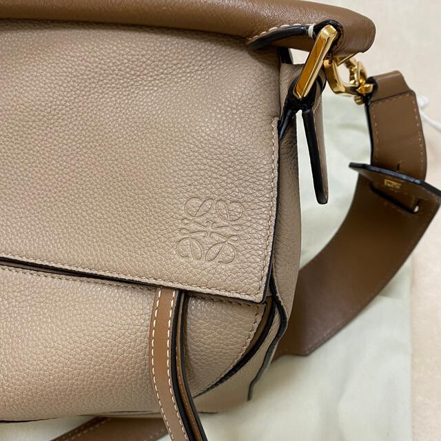 LOEWE(ロエベ)のロエベ　パズルバッグ　ミディアム　サンドミンク　美品 レディースのバッグ(ショルダーバッグ)の商品写真