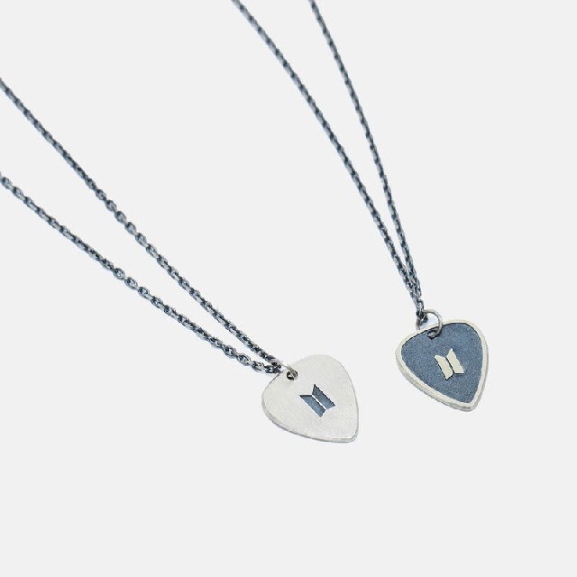 GUITAR PICK NECKLACE BLACKタレントグッズ