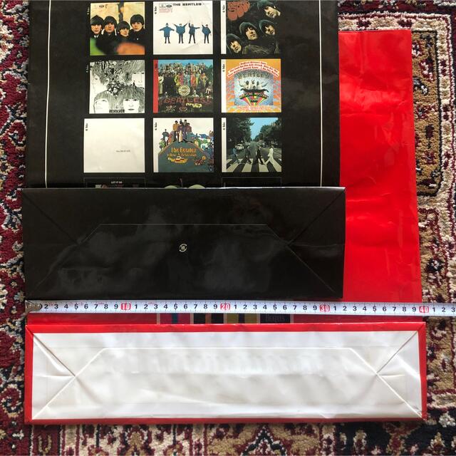 非売品 ビートルズ THE BEATLES 紙袋 ショッピングバッグ の通販 非売品 ビートルズ THE BEATLES 紙袋 ショッピングバッグ の通販
