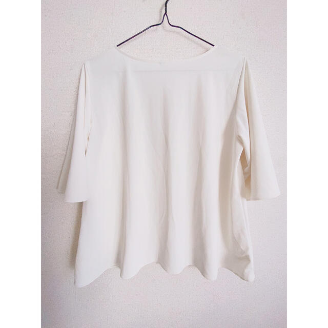 UNIQLO(ユニクロ)のUNIQLO 半袖 トップス カットソー ホワイト 白 シンプル レディースのトップス(Tシャツ(半袖/袖なし))の商品写真