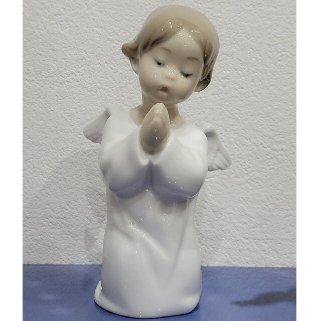 リヤドロ　陶器人形　天使 　お祈り インテリア/住まい/日用品のインテリア小物(置物)の商品写真