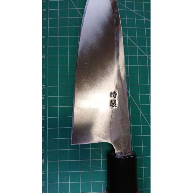 o3201 切れる出刃包丁 堺兼高 刃180mm＋2特典 インテリア/住まい/日用品のキッチン/食器(調理道具/製菓道具)の商品写真