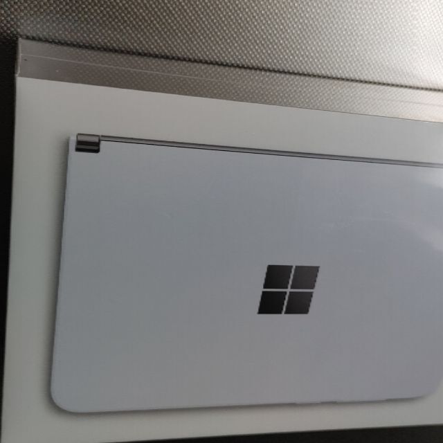 【新作入荷!!】 Microsoft - バージョン AT&T 128GB Duo Surface 新品未開封 スマートフォン本体