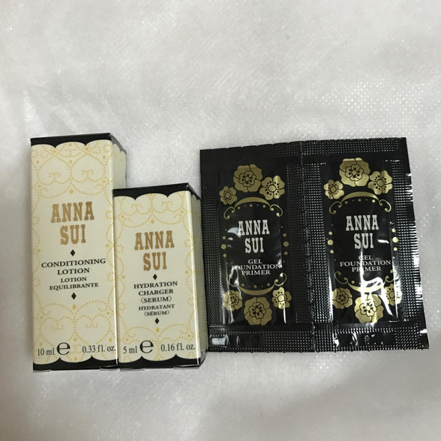 ANNA SUI(アナスイ)の❣️他の出品商品とおまとめで半額❣️❣️ANNA SUI ❣️サンプルセット コスメ/美容のキット/セット(サンプル/トライアルキット)の商品写真