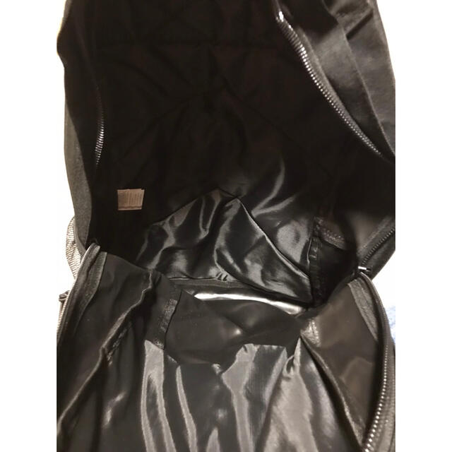 carhartt(カーハート)の【大人気商品・新品未使用】カーハート　Carhartt リュック 黒 メンズのバッグ(バッグパック/リュック)の商品写真