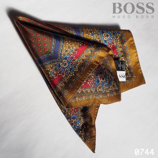 ボス(BOSS)の大人気 HUGO BOSS ヒューゴボス ペイズリー シルク ベージュ チーフ(ネクタイ)