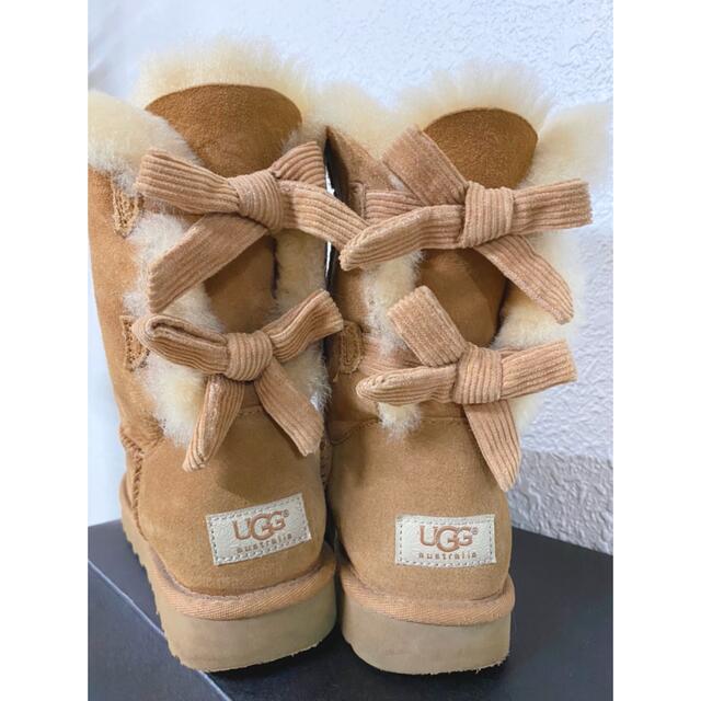 UGG(アグ)のUGG ムートンブーツ リボンブーツ キルトンブーツ サイズ7 レディースの靴/シューズ(ブーツ)の商品写真