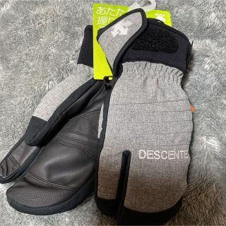 デサント(DESCENTE)の専用です。新品たぐつき！デサント　スノボー　スキー　手袋(ウエア)