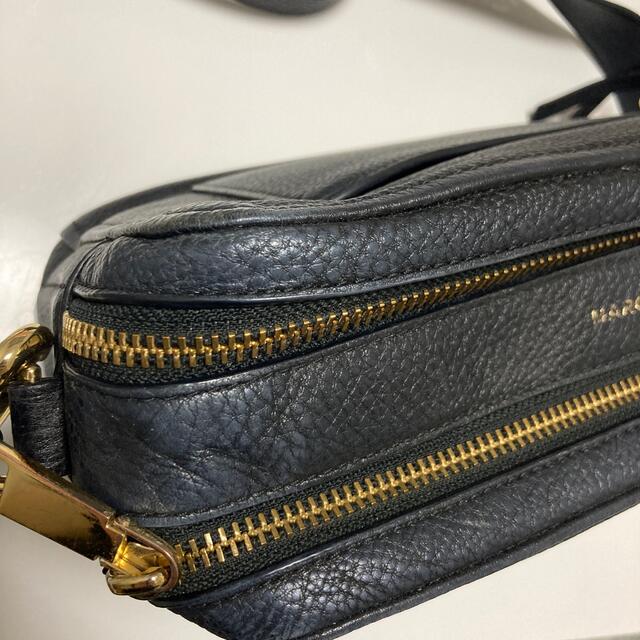 MARC BY MARC JACOBS(マークバイマークジェイコブス)のMARC JACOBS スナップショット ブラック ショルダーバッグ レディースのバッグ(ショルダーバッグ)の商品写真