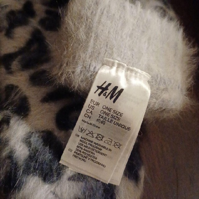 H&M(エイチアンドエム)の売り切り最終価格　H&M　ミトン手袋 レディースのファッション小物(手袋)の商品写真