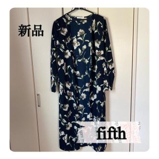 フィフス(fifth)の新品　フィフス　花柄　アウター(シャツ/ブラウス(長袖/七分))