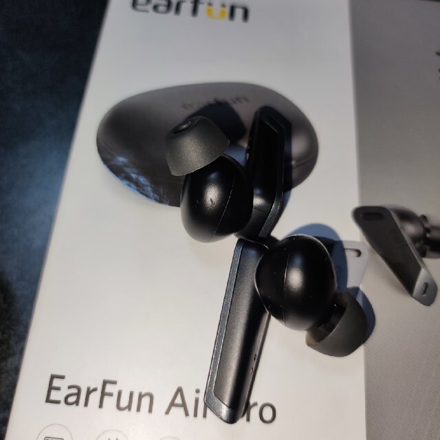 EarFun Air Pro Bluetoothイヤホン　ワイヤレスイヤホン スマホ/家電/カメラのオーディオ機器(ヘッドフォン/イヤフォン)の商品写真