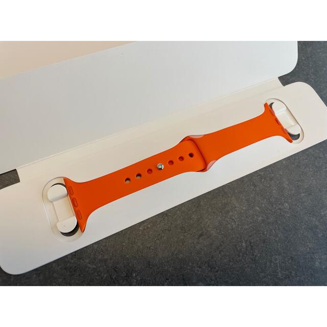 Hermes(エルメス)のエルメス　アップルウォッチ7  オレンジ ラバーベルト ラバーバンド レディースのファッション小物(腕時計)の商品写真