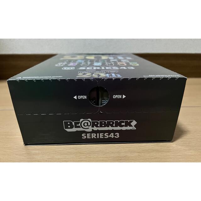 未開封 ベアブリック BE@RBRICK SERIES 43(BOX24個入) 未開封 ベアブリック BE@RBRICK SERIES 43(BOX24個入)