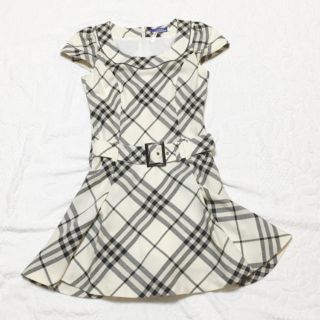 バーバリー(BURBERRY)の美品バーバリーブルーレーベル☆腰ベルトワンピース(ミニワンピース)