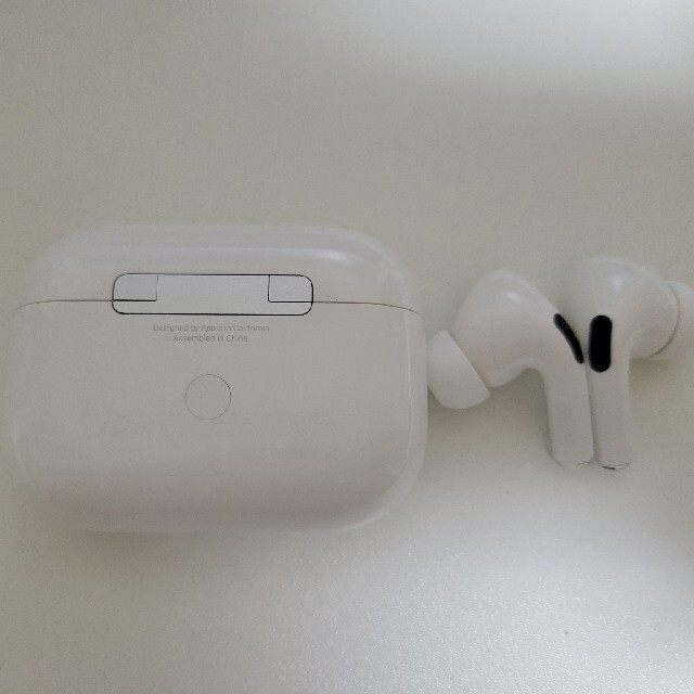 AirPods Pro スマホ/家電/カメラのオーディオ機器(ヘッドフォン/イヤフォン)の商品写真