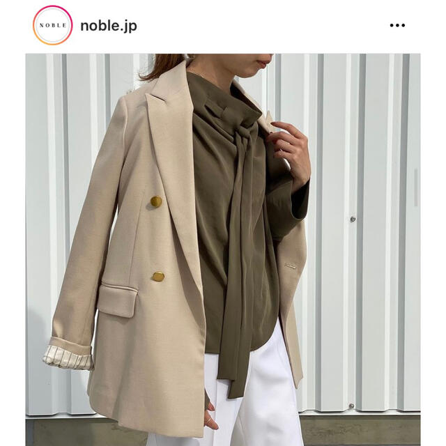 Noble(ノーブル)のNOBLE ノーブル ギャザーボウタイブラウス カーキ レディースのトップス(シャツ/ブラウス(長袖/七分))の商品写真