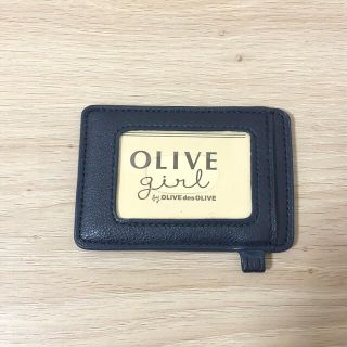 オリーブデオリーブ(OLIVEdesOLIVE)のOLIVE des OLIVE パスケース 紺 無印 大人 おしゃれ(名刺入れ/定期入れ)