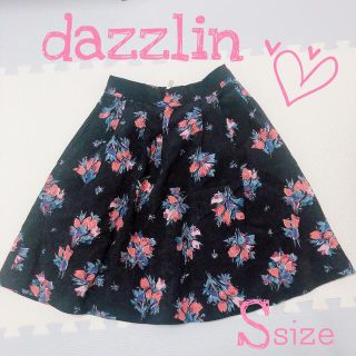 ダズリン(dazzlin)のdazzlin ダズリン　花柄スカート　Sサイズ(ミニスカート)