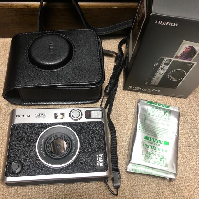 instax mini Evo＋専用ケース＋フィルム18枚