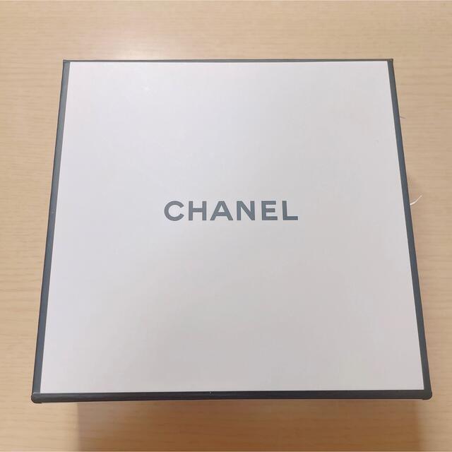 CHANEL レ キャトル オンブル 362 カンドゥール エ プロヴォカシオン 4