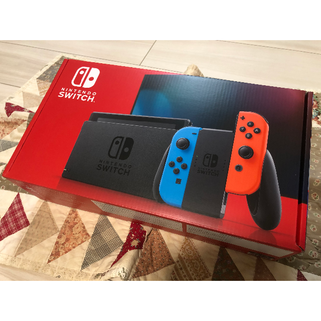 新品未使用 新型ニンテンドースイッチ ネオンブルー/ネオンレッド