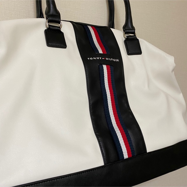 TOMMY HILFIGER(トミーヒルフィガー)のTOMMY HILFIGER🖤ボストンバッグ レディースのバッグ(ボストンバッグ)の商品写真