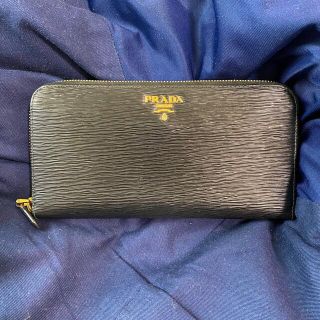 プラダ(PRADA)のPRADA プラダ サフィアーノ ラウンドファスナー長財布 黒(財布)