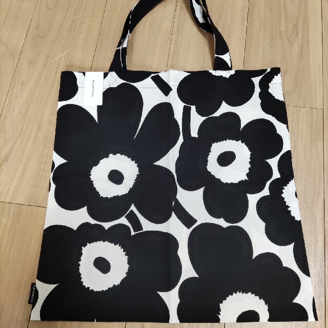 marimekko(マリメッコ)の新品未使用タグ付き！マリメッコ　トートバック レディースのバッグ(トートバッグ)の商品写真