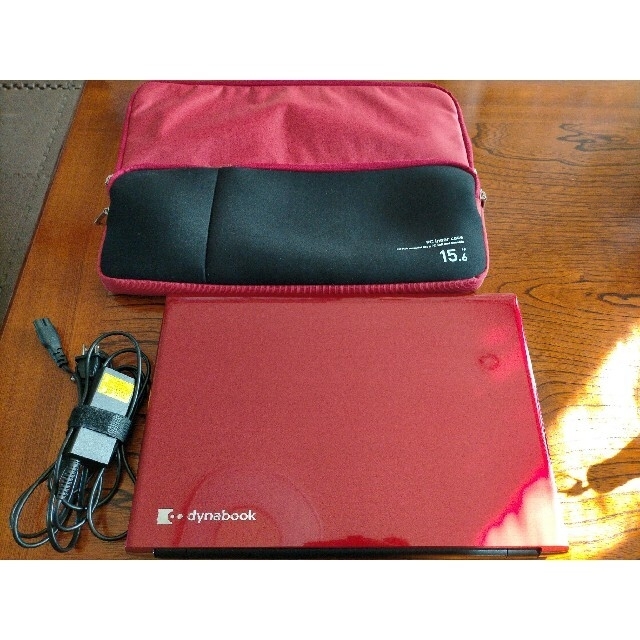 東芝(トウシバ)のほぼ新品♡dynabook PT75ERD-BJA2 おまけ付き✩.*˚ スマホ/家電/カメラのPC/タブレット(ノートPC)の商品写真