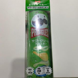 タカラジマシャ(宝島社)のＰＲＩＮＧＬＥＳ　真空断熱サワークリーム＆オニオン水筒ＢＯＯＫ(水筒)