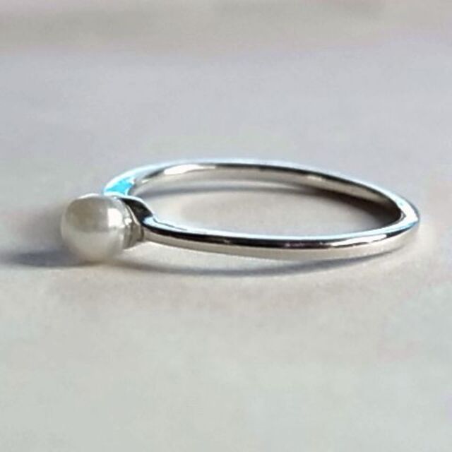 未使用品シルバーカラー リング指輪15号1粒フェイクパール男性メンズレディース レディースのアクセサリー(リング(指輪))の商品写真